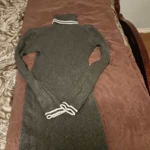 Zara Gray Light Stretch Sweater Maxi Dress with White Accents